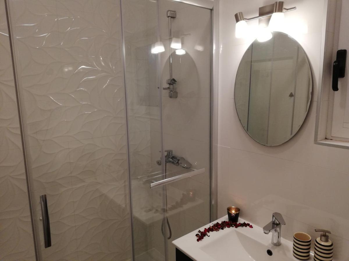 Готель Apartman Komadina Макарська Екстер'єр фото